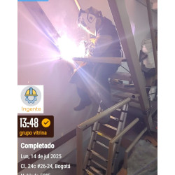 Escaleras Metálicas para Edificios  Certificadas 4272 de 2021 ANSI A14.3